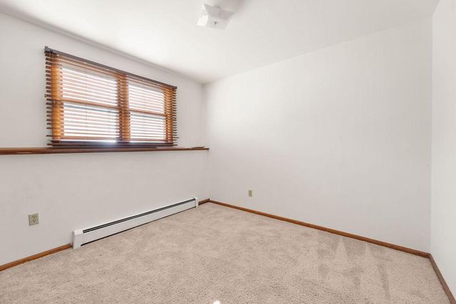 2807 Edgewood Drive N, Fargo, ND 58102