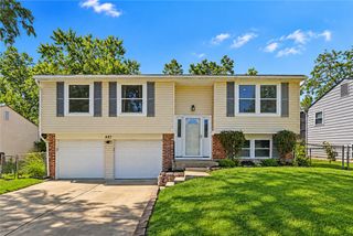487 Brunswick Drive, Forest Park, OH 45240