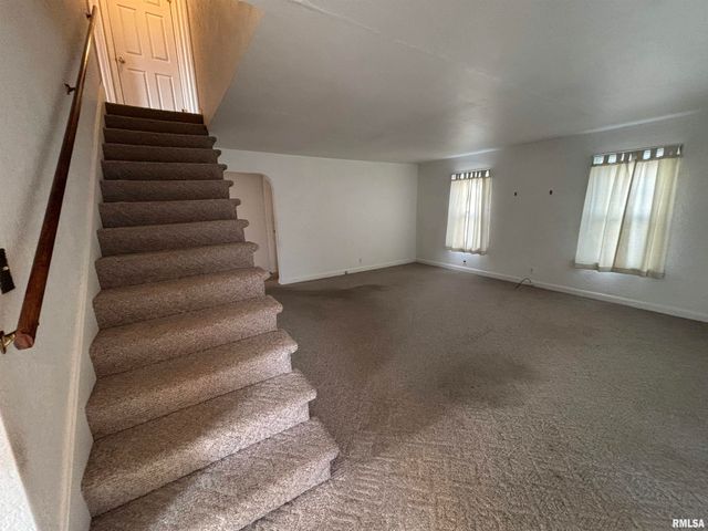 801 Haner Avenue, Taylorville, IL 62568