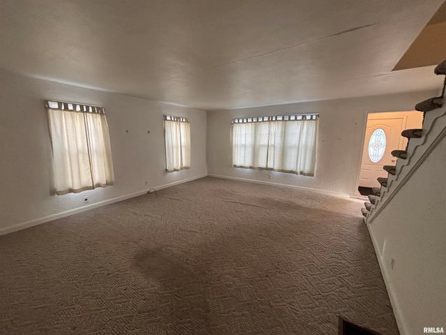 801 Haner Avenue, Taylorville, IL 62568