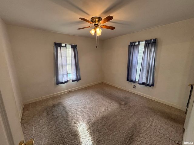 801 Haner Avenue, Taylorville, IL 62568