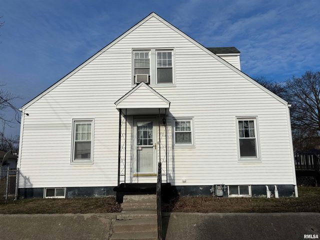 801 Haner Avenue, Taylorville, IL 62568