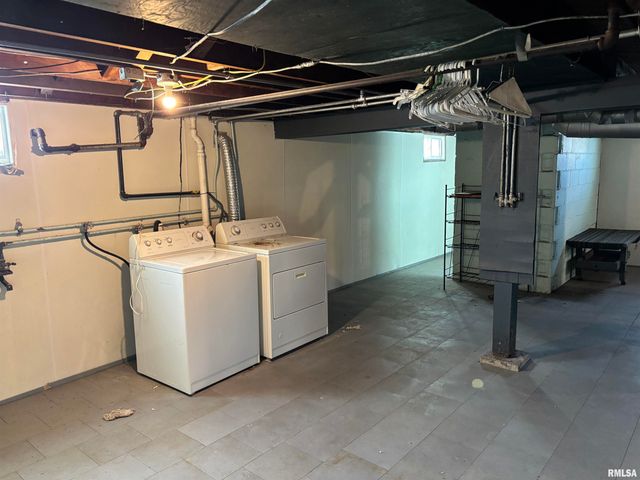 801 Haner Avenue, Taylorville, IL 62568