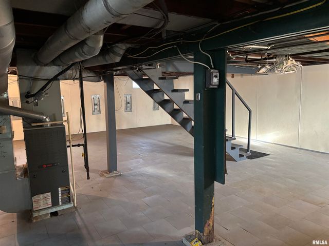 801 Haner Avenue, Taylorville, IL 62568