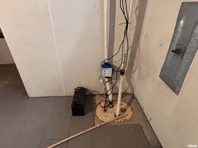 801 Haner Avenue, Taylorville, IL 62568