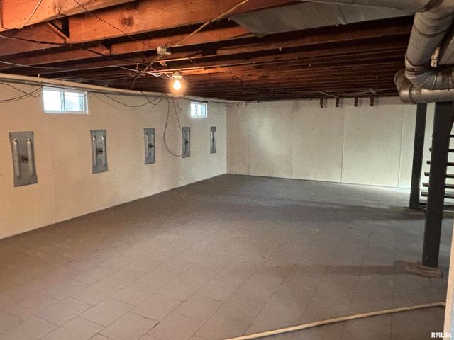 801 Haner Avenue, Taylorville, IL 62568