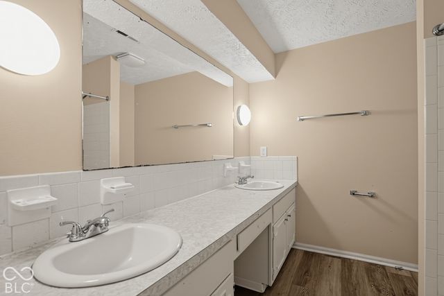 9430 Barr Drive, Indianapolis, IN 46229