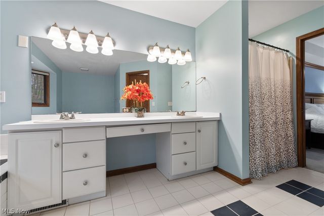 8220 Wilhite Drive, Wadsworth, OH 44281