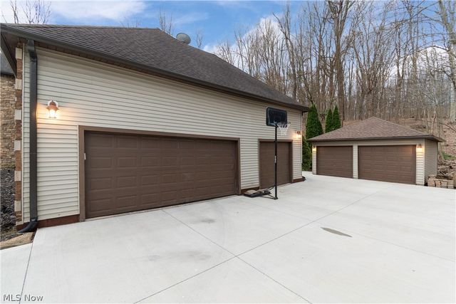 8220 Wilhite Drive, Wadsworth, OH 44281