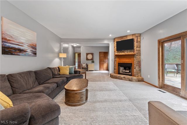 8220 Wilhite Drive, Wadsworth, OH 44281