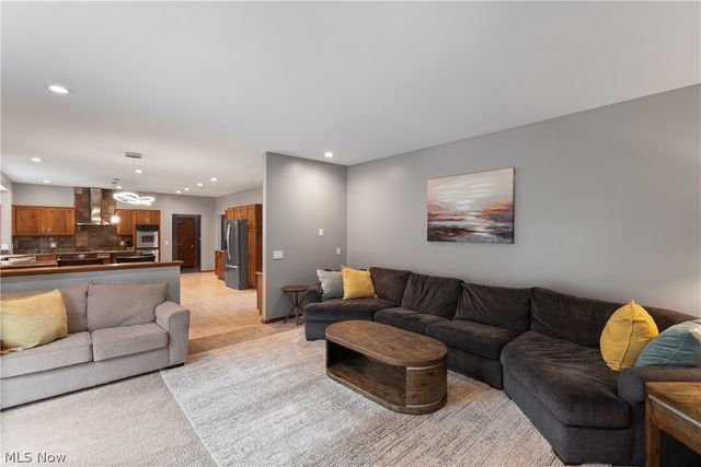 8220 Wilhite Drive, Wadsworth, OH 44281