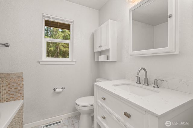 14722 McIntosh Lane SE, Tenino, WA 98589