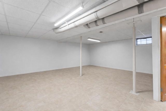 2068 S 32nd STREET, Milwaukee, WI 53215