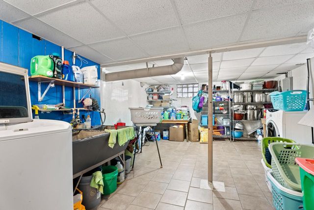 2068 S 32nd STREET, Milwaukee, WI 53215