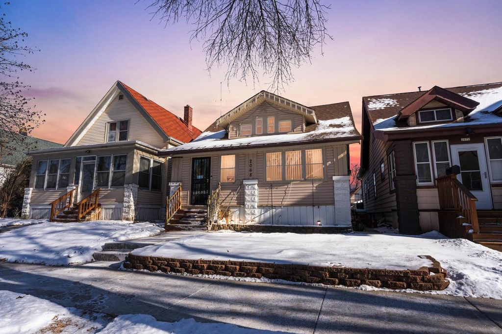 2068 S 32nd STREET, Milwaukee, WI 53215