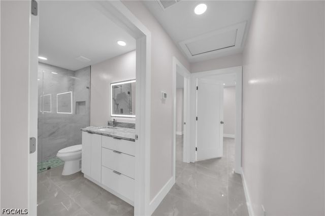 526 Kismet PKWY W, Cape Coral, FL 33993