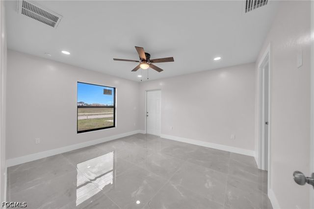 526 Kismet PKWY W, Cape Coral, FL 33993