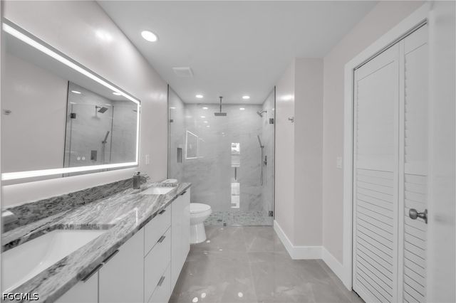 526 Kismet PKWY W, Cape Coral, FL 33993