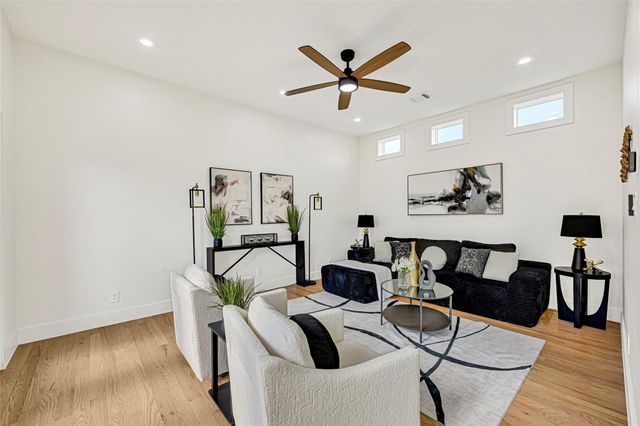 5619 Val Verde Street B, Houston, TX 77057