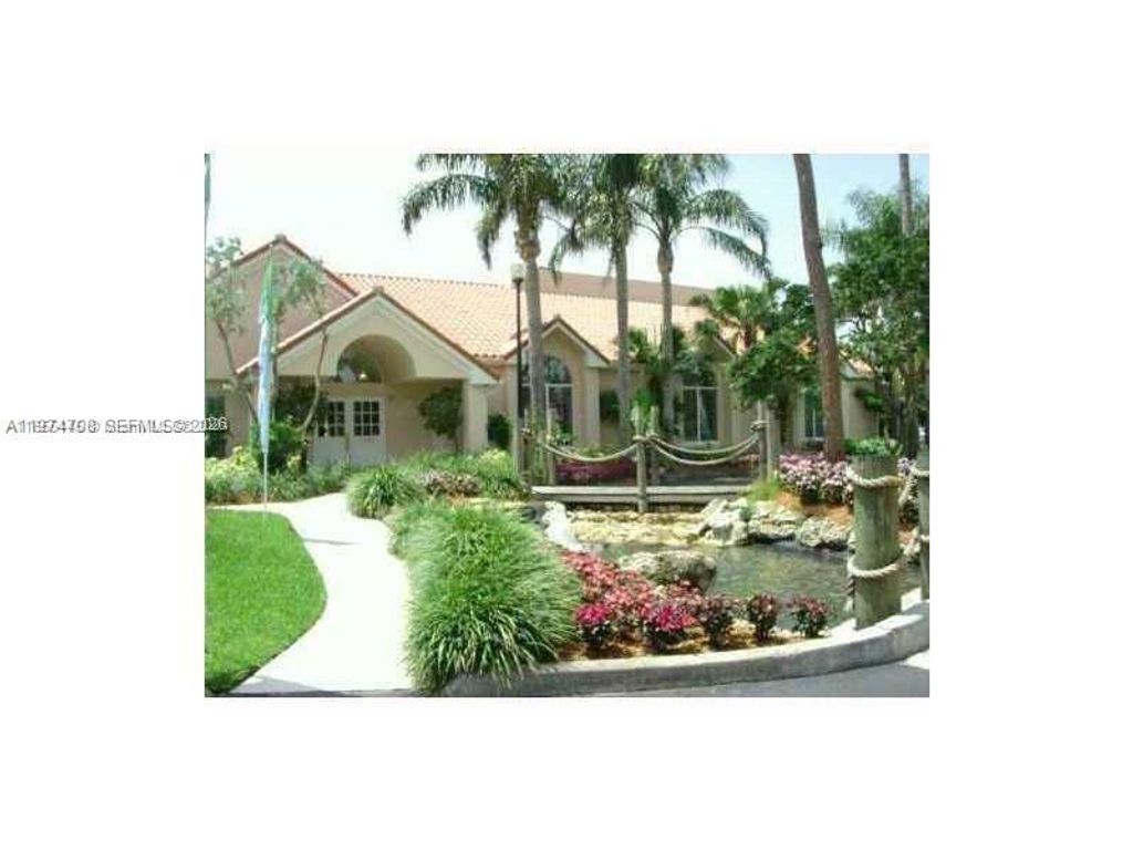 3390 N Pinewalk Dr N 1038, Margate, FL 33063