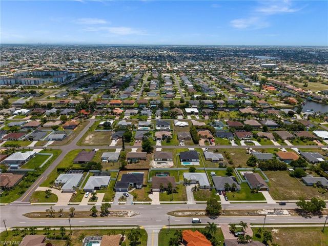 3917 Agualinda BLVD, Cape Coral, FL 33914