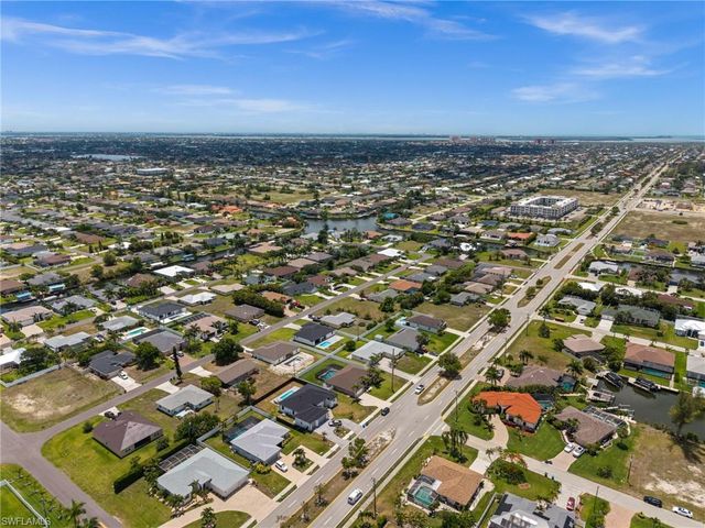 3917 Agualinda BLVD, Cape Coral, FL 33914