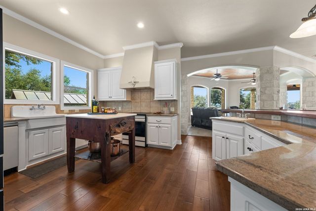 185 Shimmering Shore, Spring Branch, TX 78070