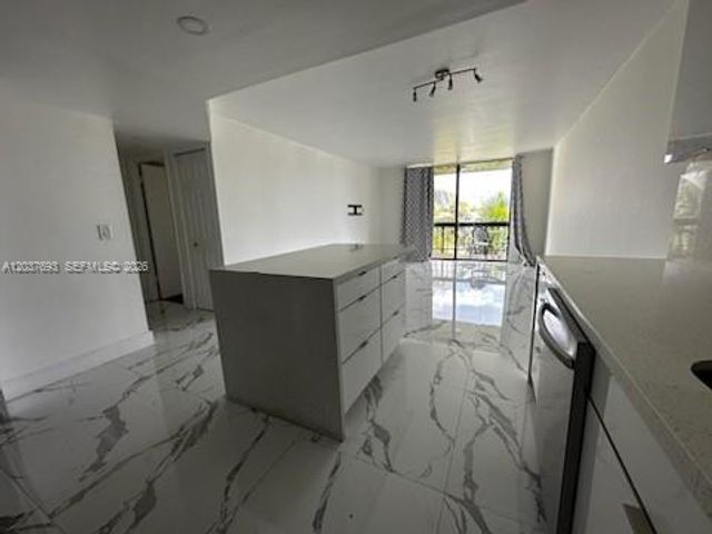 8307 SW 142nd Avenue F301, Miami, FL 33183