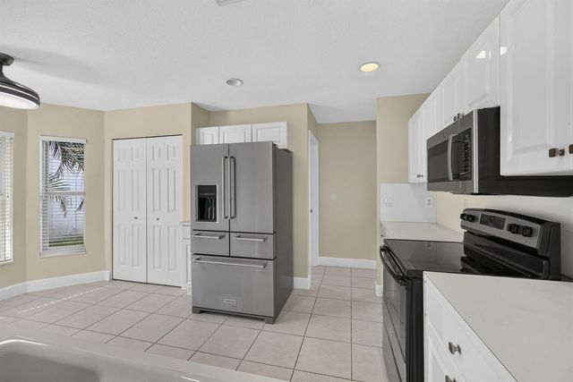 2146 COUNTRY GOLF Drive, Wellington, FL 33414
