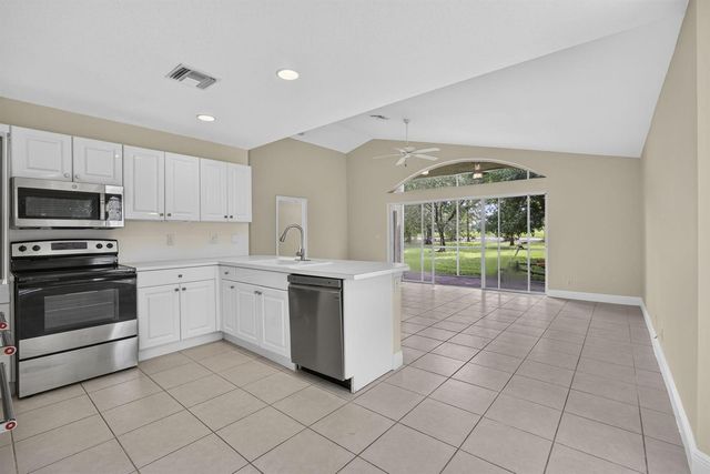 2146 COUNTRY GOLF Drive, Wellington, FL 33414