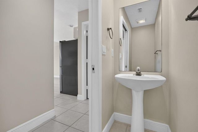 2146 COUNTRY GOLF Drive, Wellington, FL 33414
