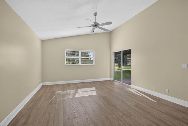 2146 COUNTRY GOLF Drive, Wellington, FL 33414