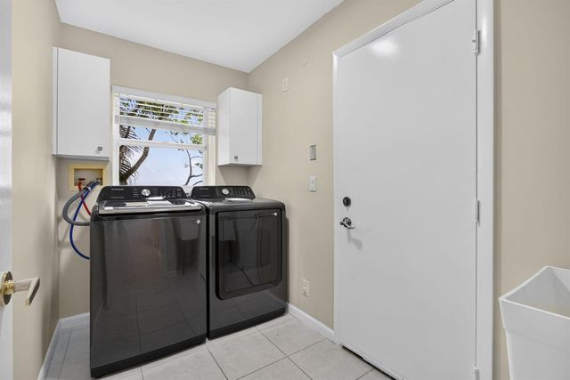 2146 COUNTRY GOLF Drive, Wellington, FL 33414