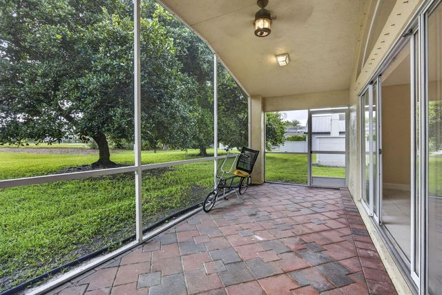 2146 COUNTRY GOLF Drive, Wellington, FL 33414