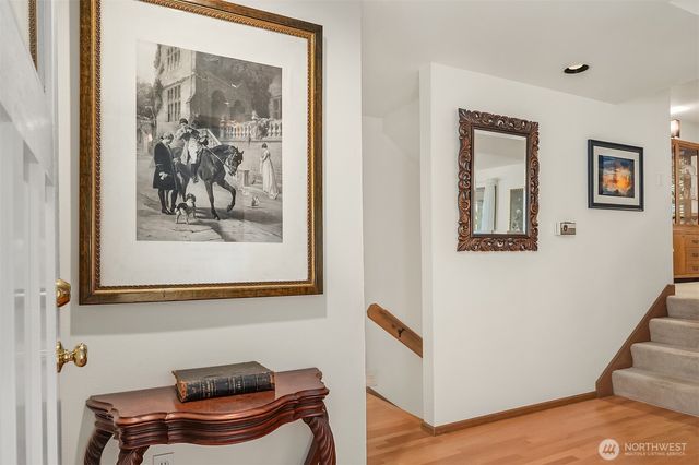16880 NE 42nd Court, Redmond, WA 98052
