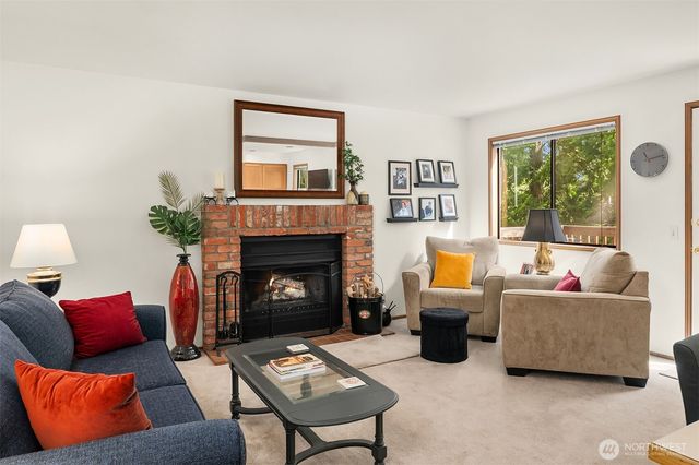 16880 NE 42nd Court, Redmond, WA 98052