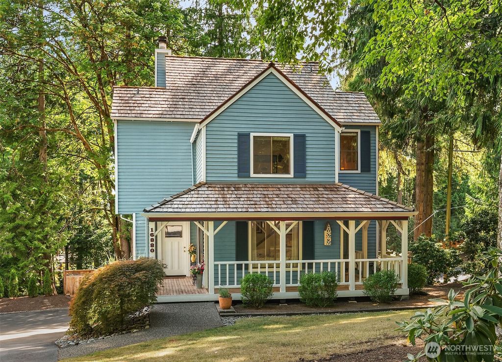 16880 NE 42nd Court, Redmond, WA 98052