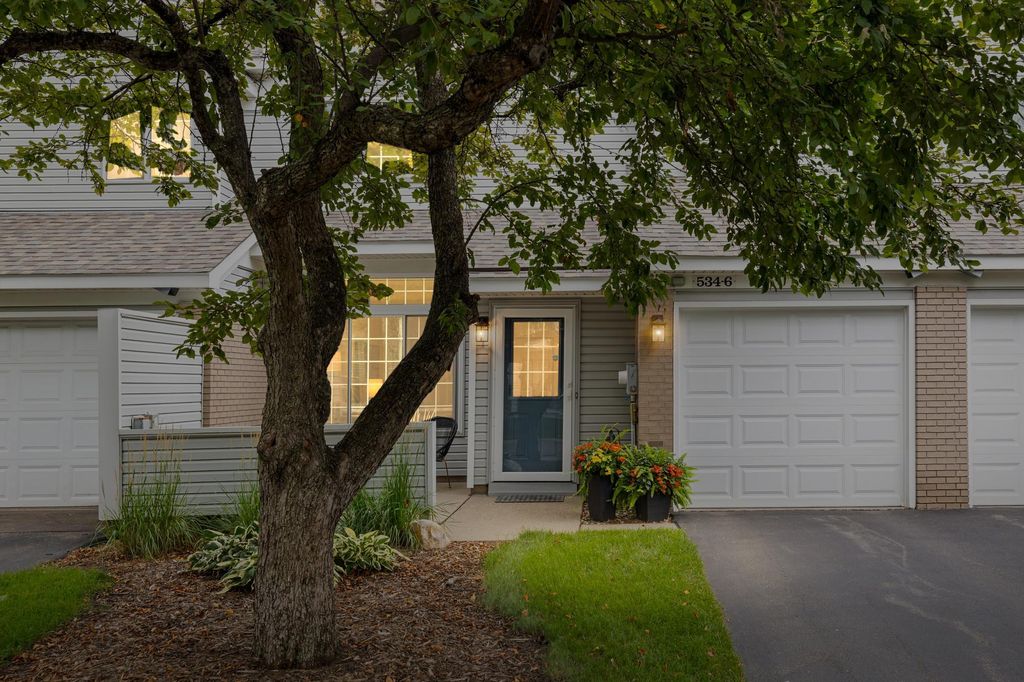 534 Lovell Avenue 6, Roseville, MN 55113 — exterior