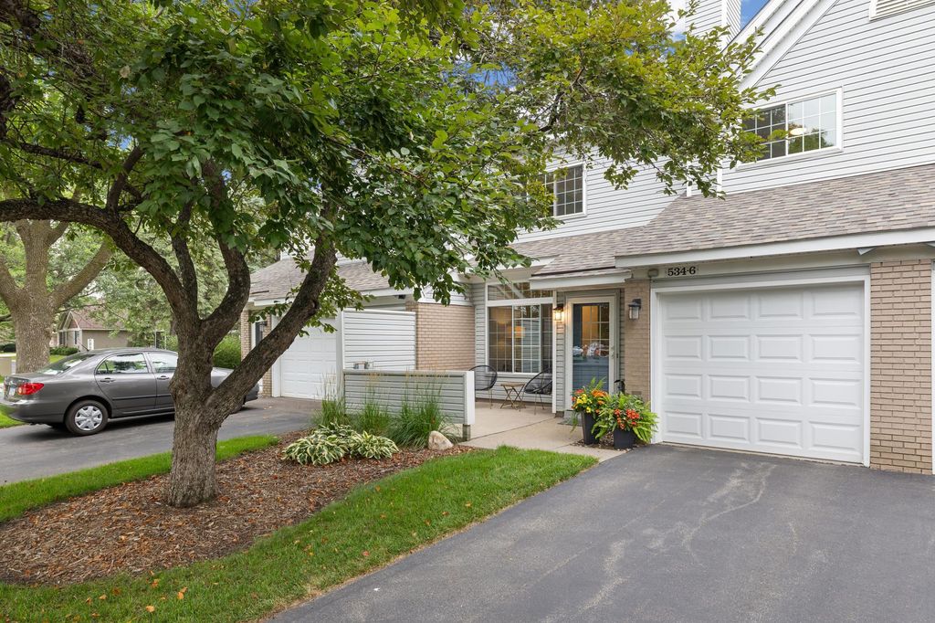 534 Lovell Avenue 6, Roseville, MN 55113 — photo 4