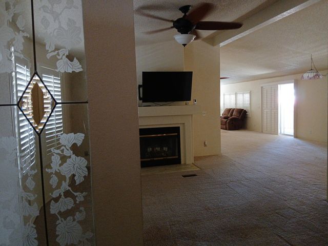 2459 N Oaks Street 127, Tulare, CA 93274