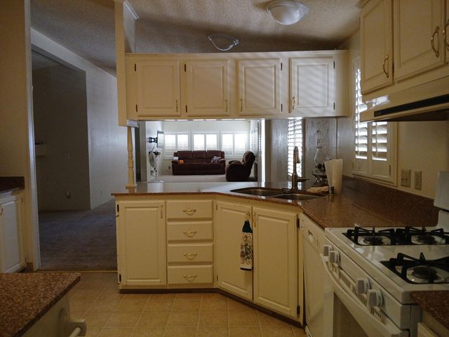 2459 N Oaks Street 127, Tulare, CA 93274