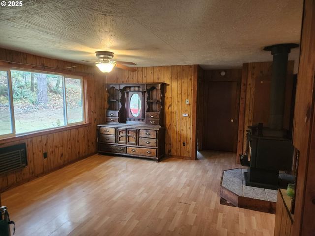 8974 Spirit Lake Hwy, Toutle, WA 98649