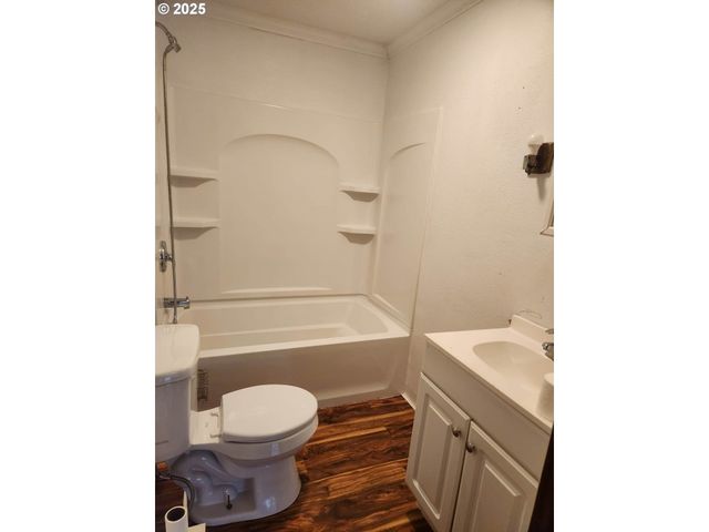 8974 Spirit Lake Hwy, Toutle, WA 98649