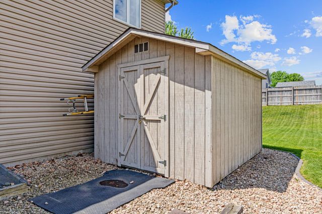 213 3rd Street NW, Saint Michael, MN 55376