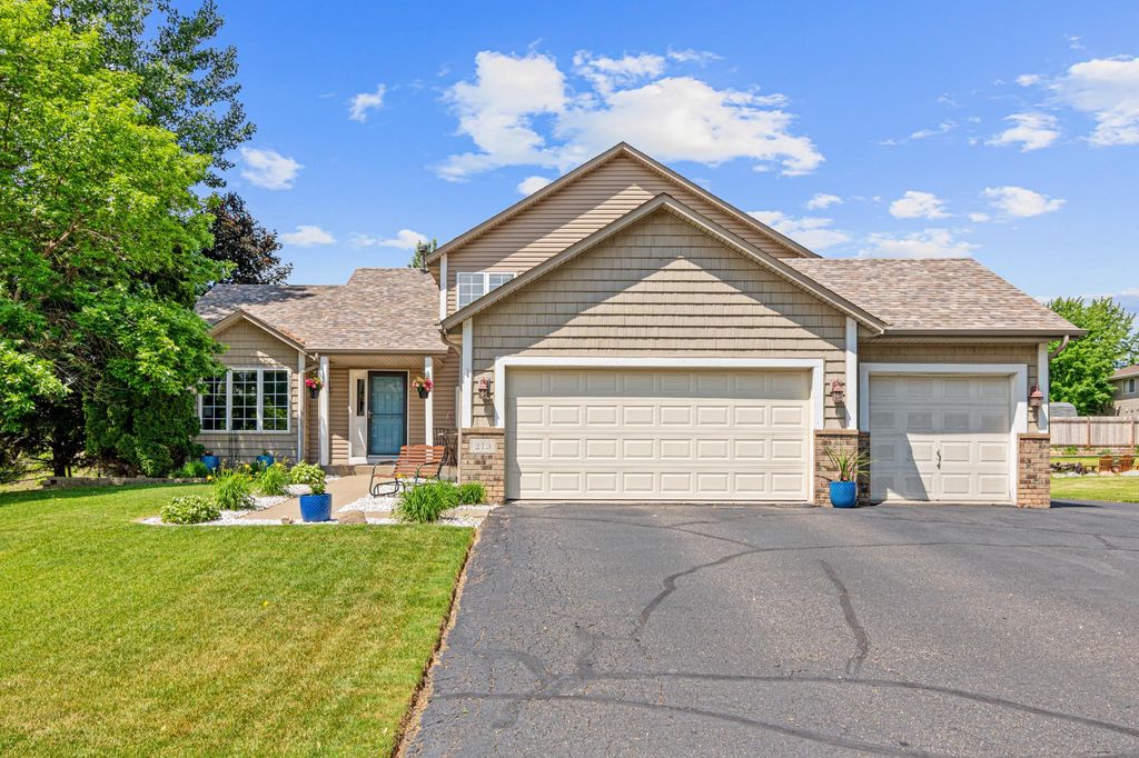 213 3rd Street NW, Saint Michael, MN 55376