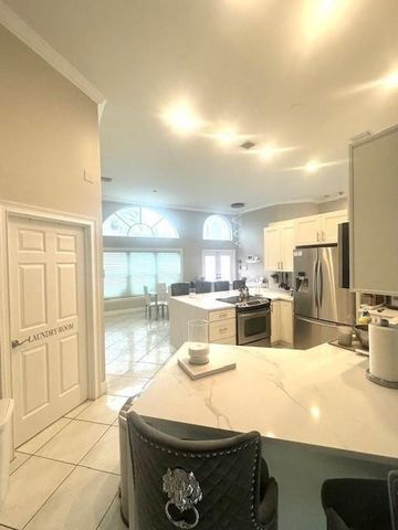 6972 NW 19th Street, Margate, FL 33063