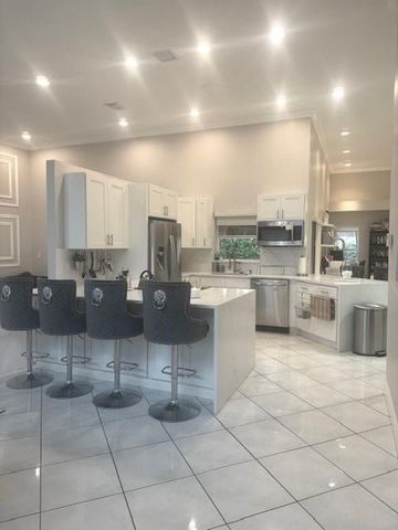 6972 NW 19th Street, Margate, FL 33063