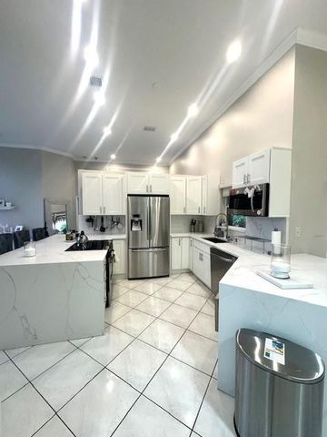 6972 NW 19th Street, Margate, FL 33063