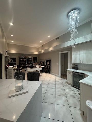 6972 NW 19th Street, Margate, FL 33063