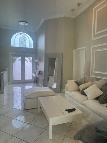 6972 NW 19th Street, Margate, FL 33063